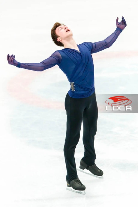 Ice Gallery Skates U.S.